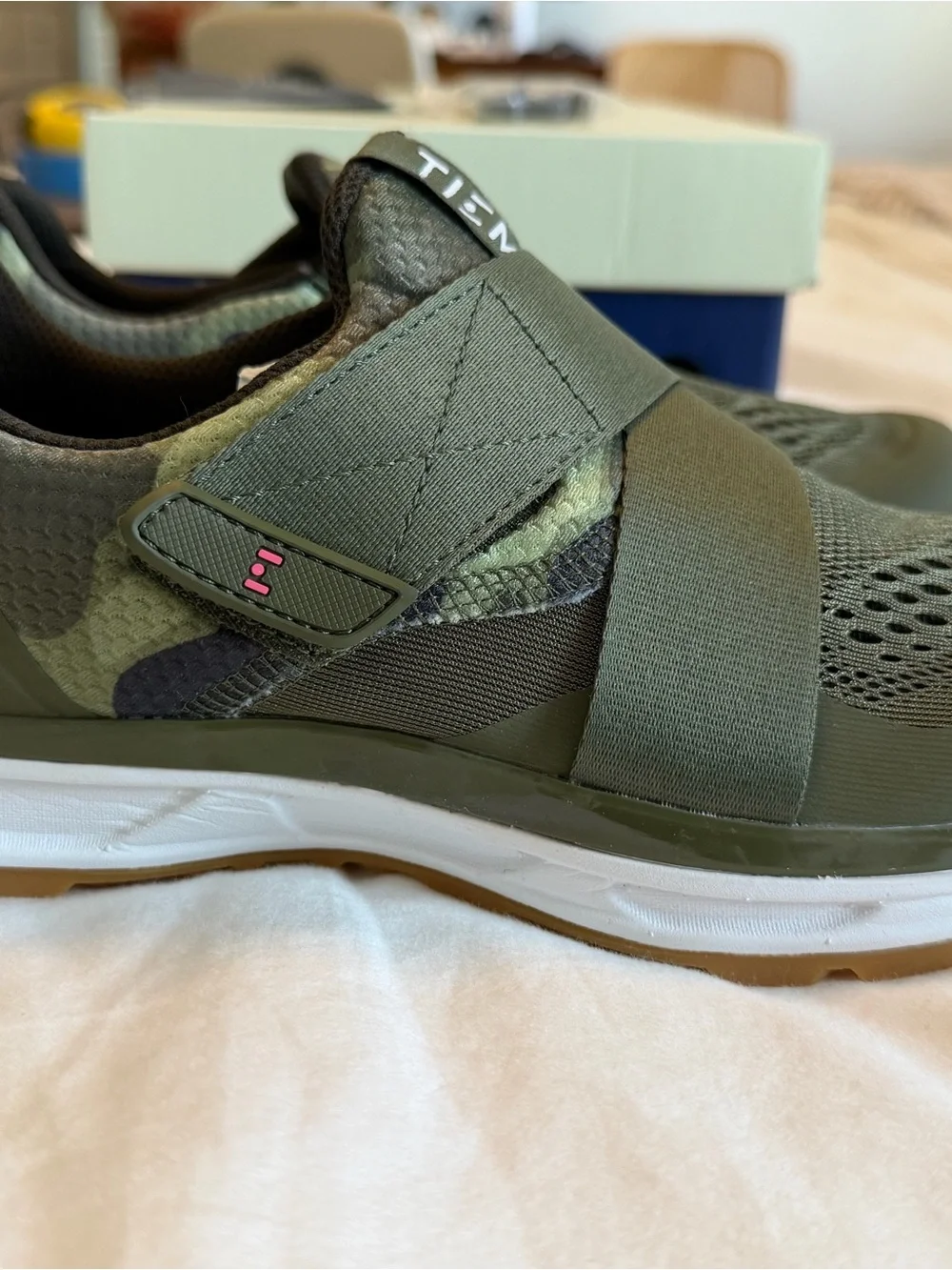 Women’s Slipstream- Camo Cycling Shoes